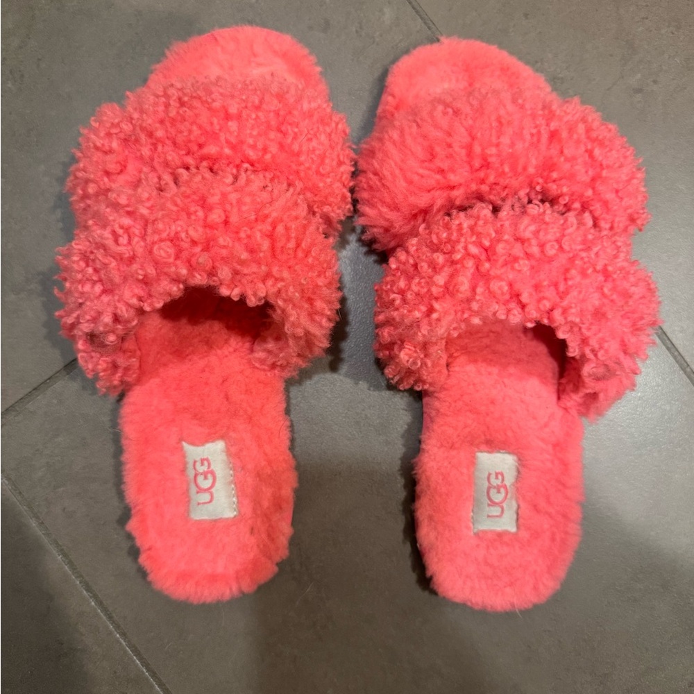 UGG Coral Fluffy Slides